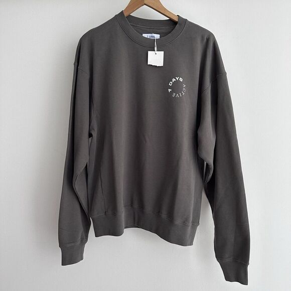 7 Days Active Monday Sweatshirt Unisex Medium Athleisure Everyday Cozy Comfy - Picture 1 of 7